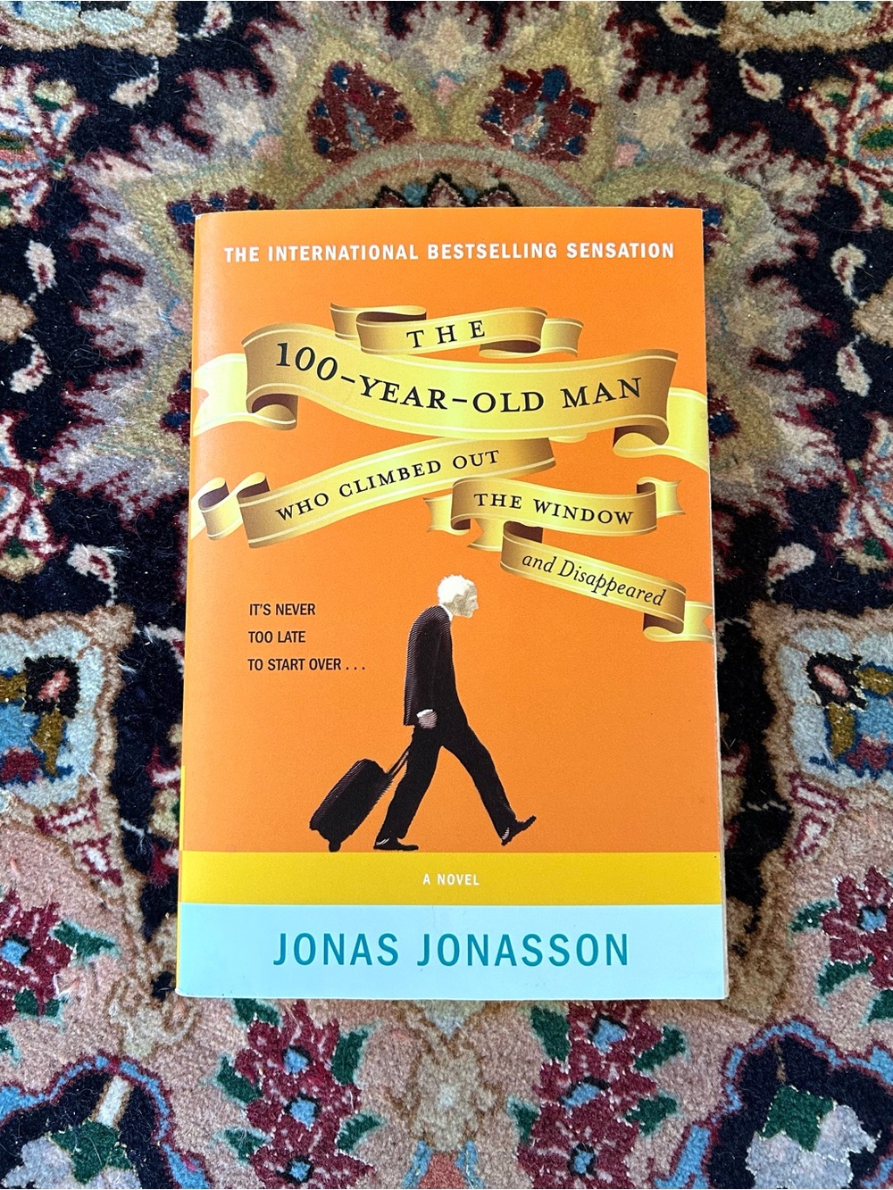 Binge-Worthy Book Bundle - Picture 10 of 13
